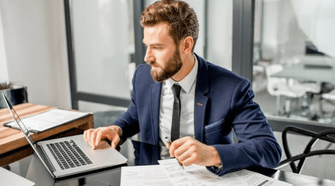 Choosing the Right Business Structure for International Growth